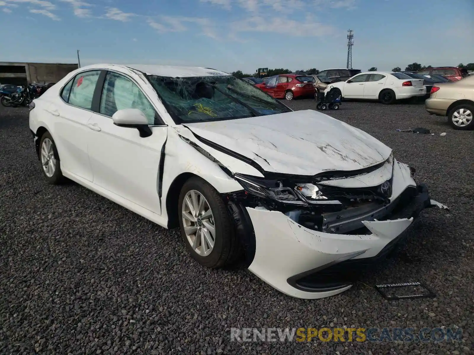 1 Photograph of a damaged car 4T1C11AK9MU580455 TOYOTA CAMRY 2021