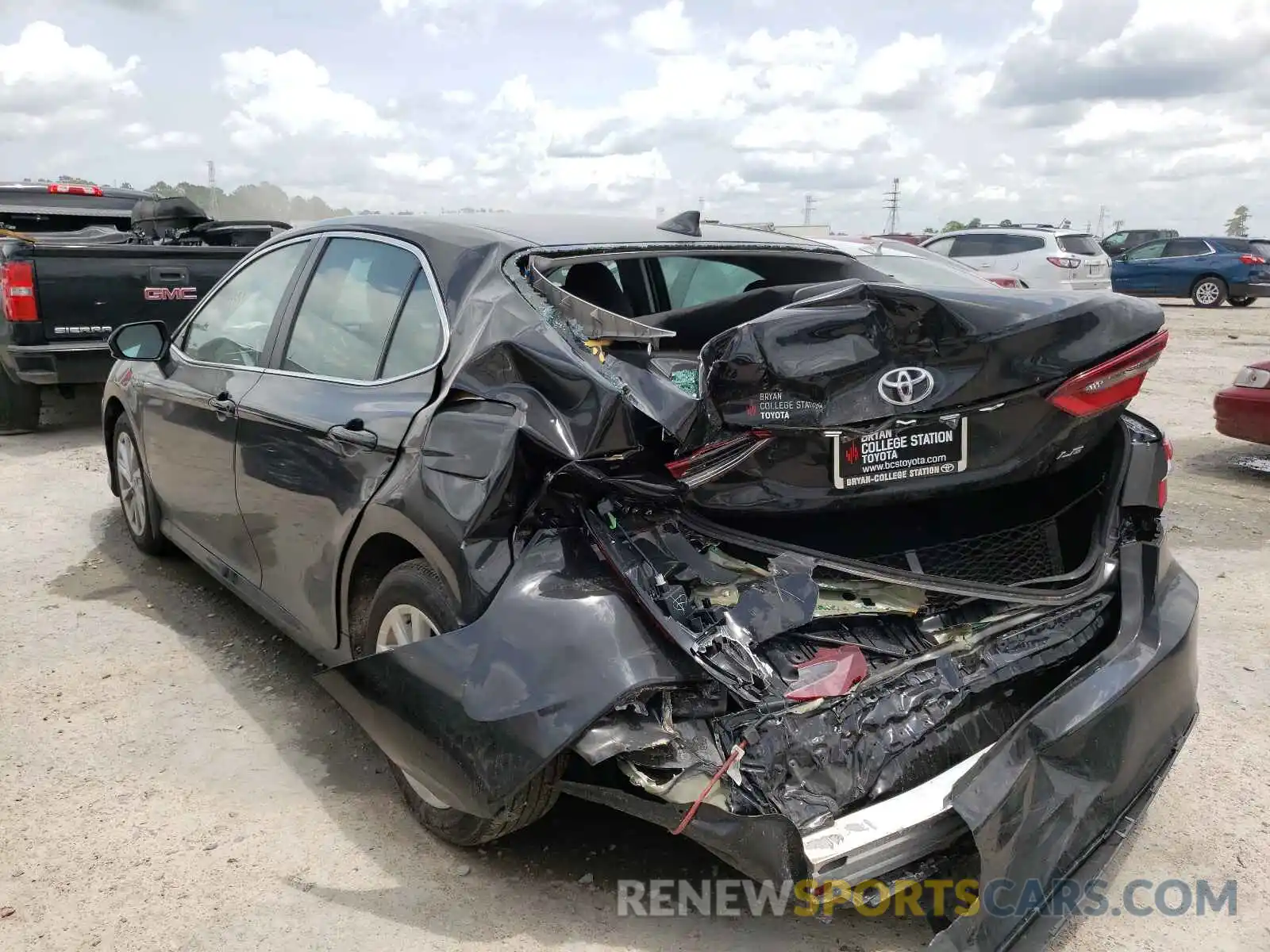 3 Photograph of a damaged car 4T1C11AK9MU599278 TOYOTA CAMRY 2021