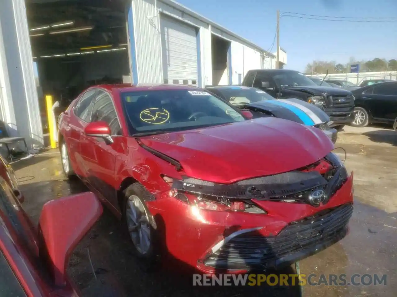 1 Photograph of a damaged car 4T1C11AK9MU603216 TOYOTA CAMRY 2021