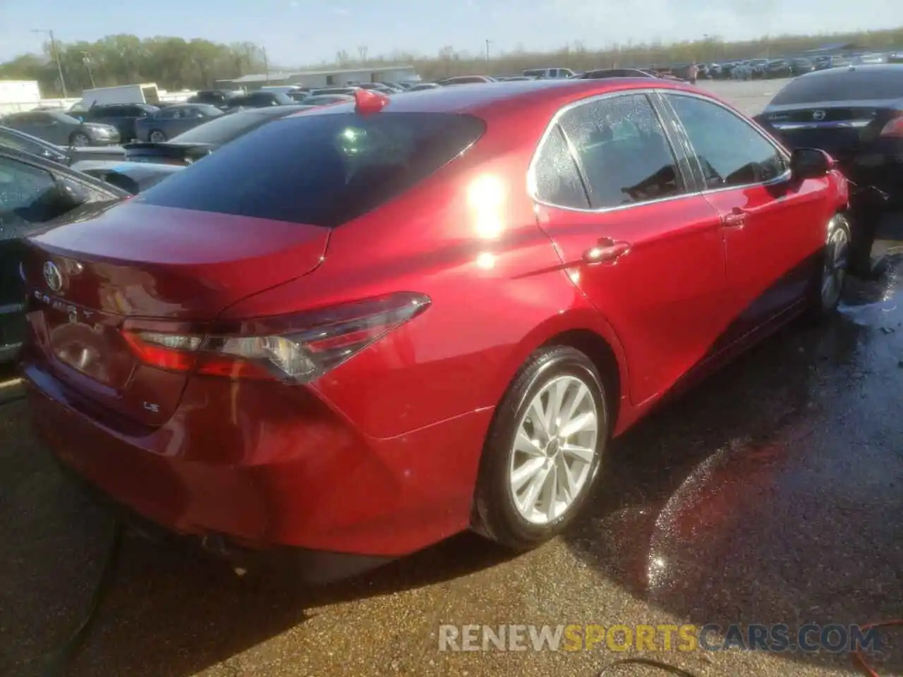 4 Photograph of a damaged car 4T1C11AK9MU603216 TOYOTA CAMRY 2021