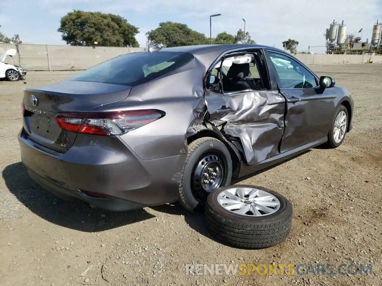 4 Photograph of a damaged car 4T1C11AK9MU617178 TOYOTA CAMRY 2021