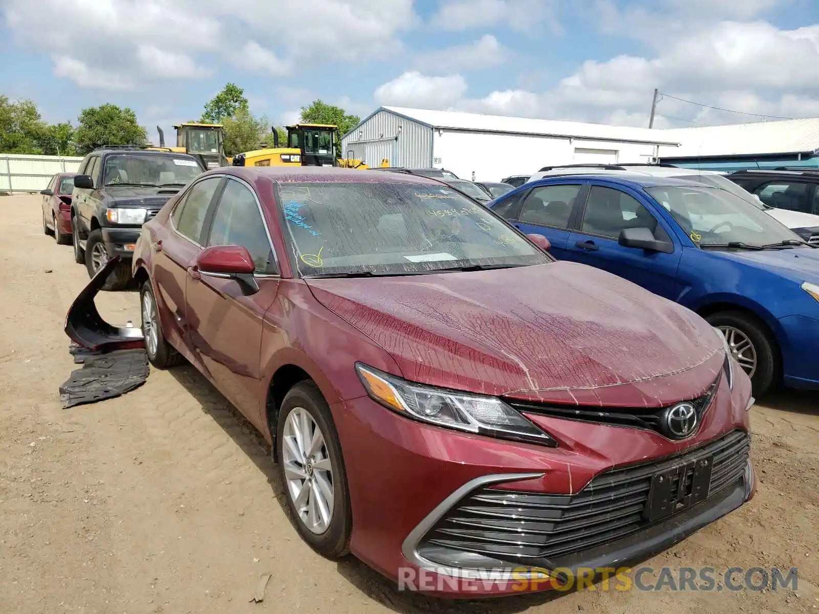 1 Photograph of a damaged car 4T1C11AKXMU408628 TOYOTA CAMRY 2021