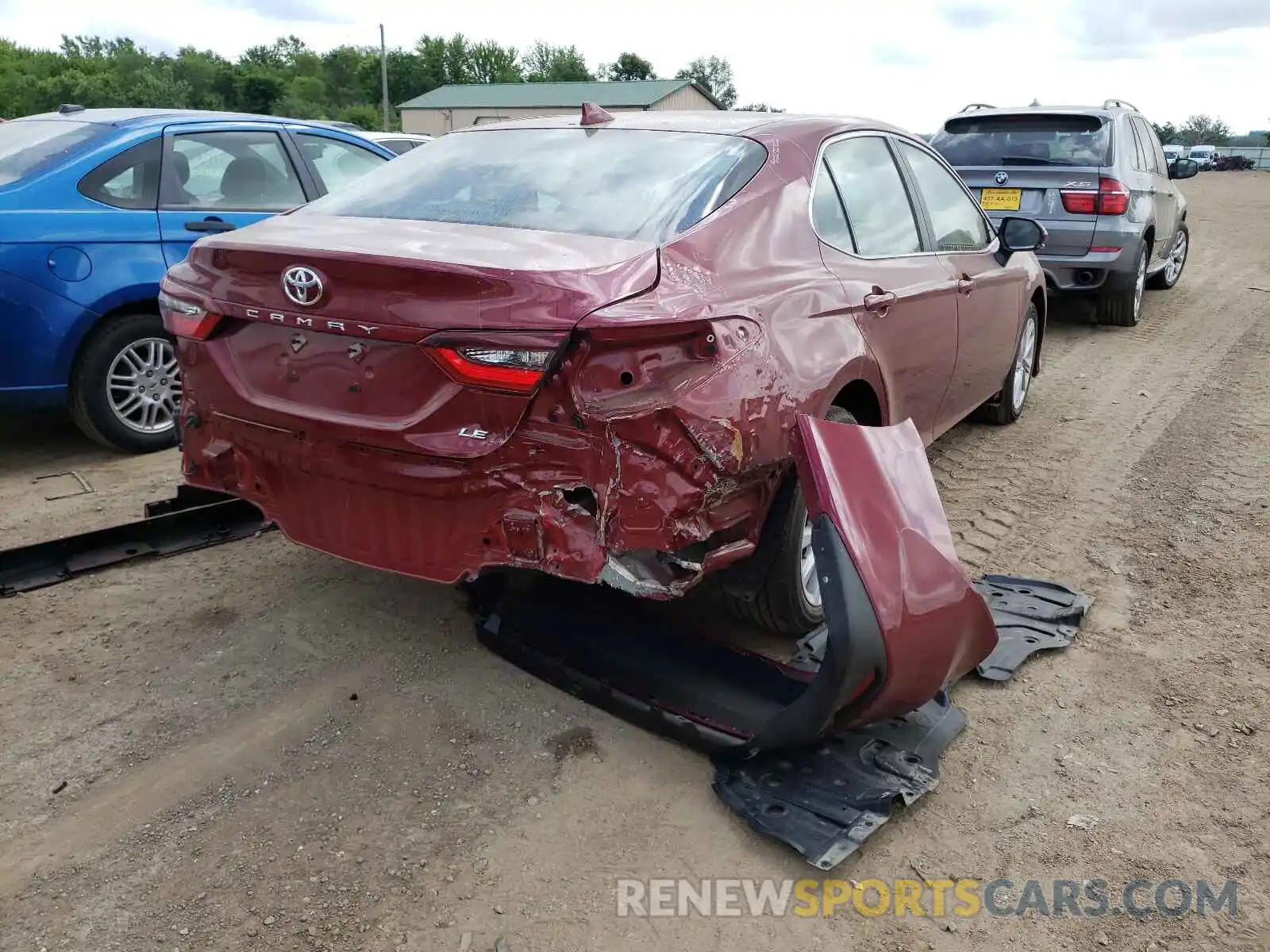 4 Photograph of a damaged car 4T1C11AKXMU408628 TOYOTA CAMRY 2021