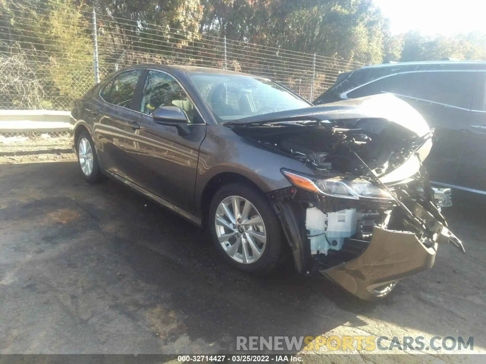 1 Photograph of a damaged car 4T1C11AKXMU420262 TOYOTA CAMRY 2021