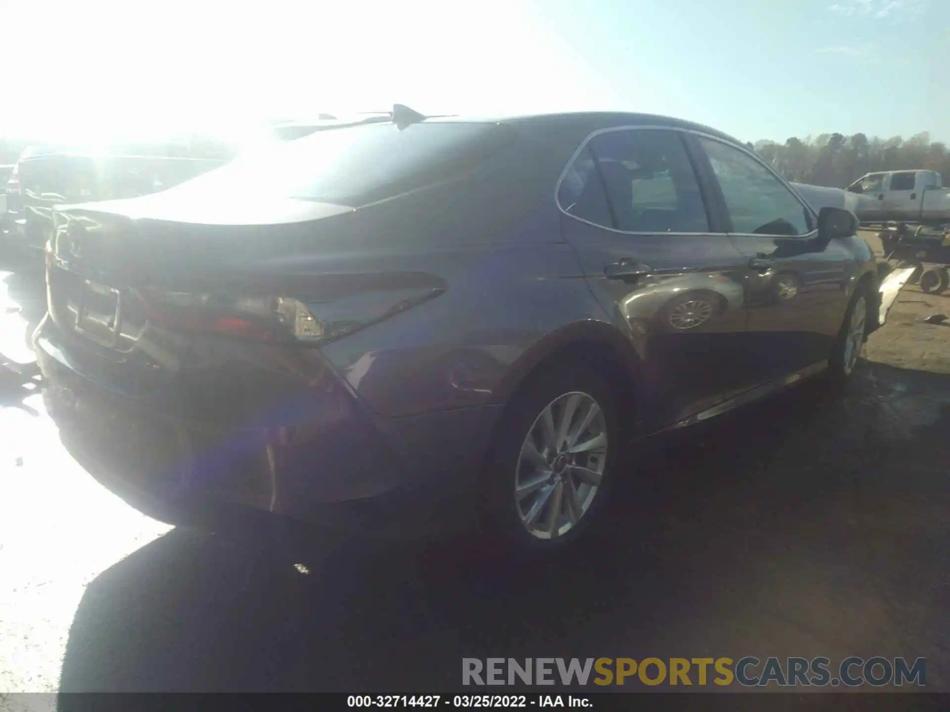 4 Photograph of a damaged car 4T1C11AKXMU420262 TOYOTA CAMRY 2021