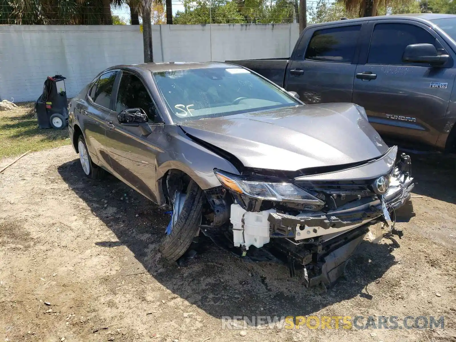 1 Photograph of a damaged car 4T1C11AKXMU422920 TOYOTA CAMRY 2021