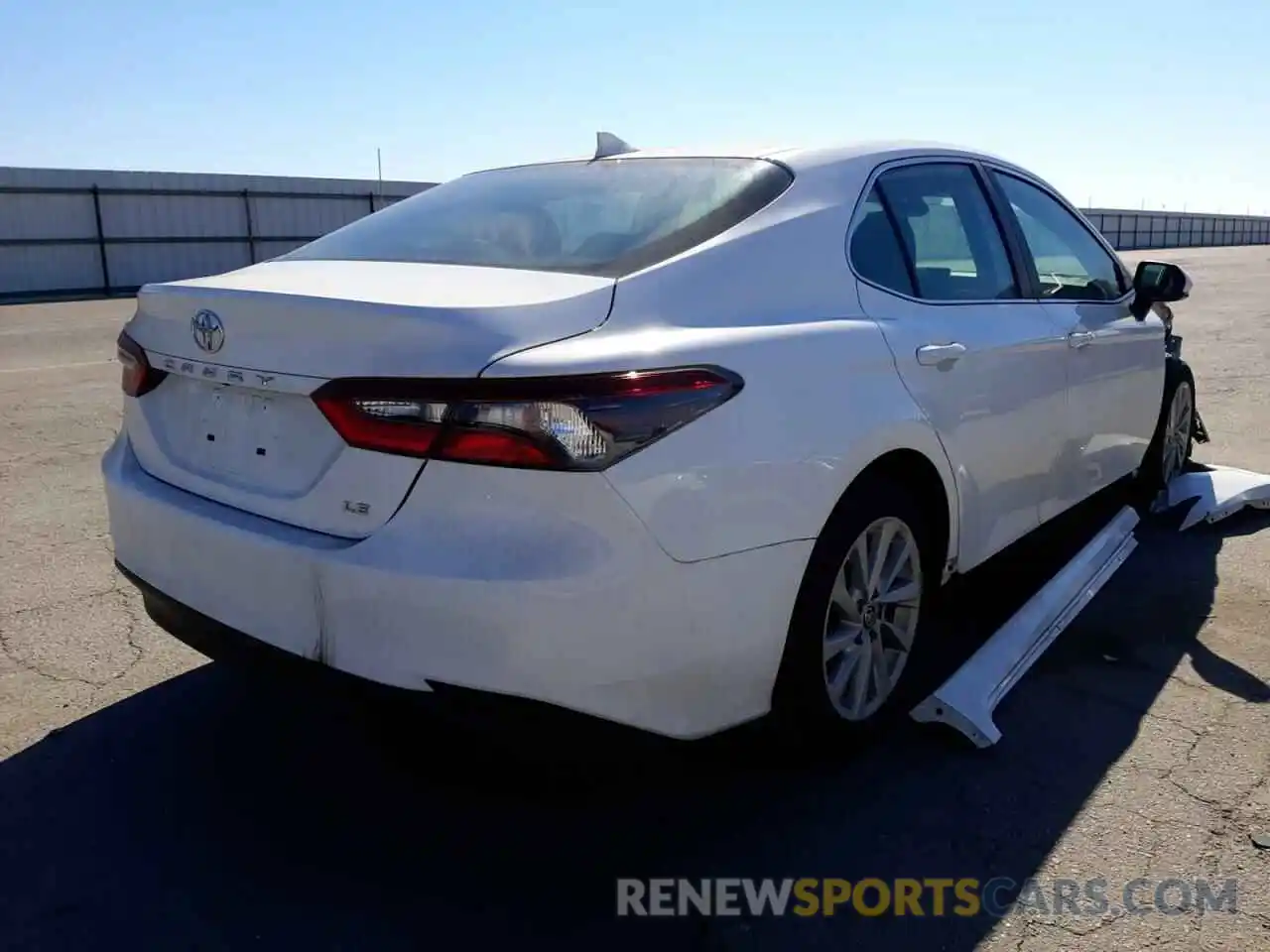 4 Photograph of a damaged car 4T1C11AKXMU423419 TOYOTA CAMRY 2021