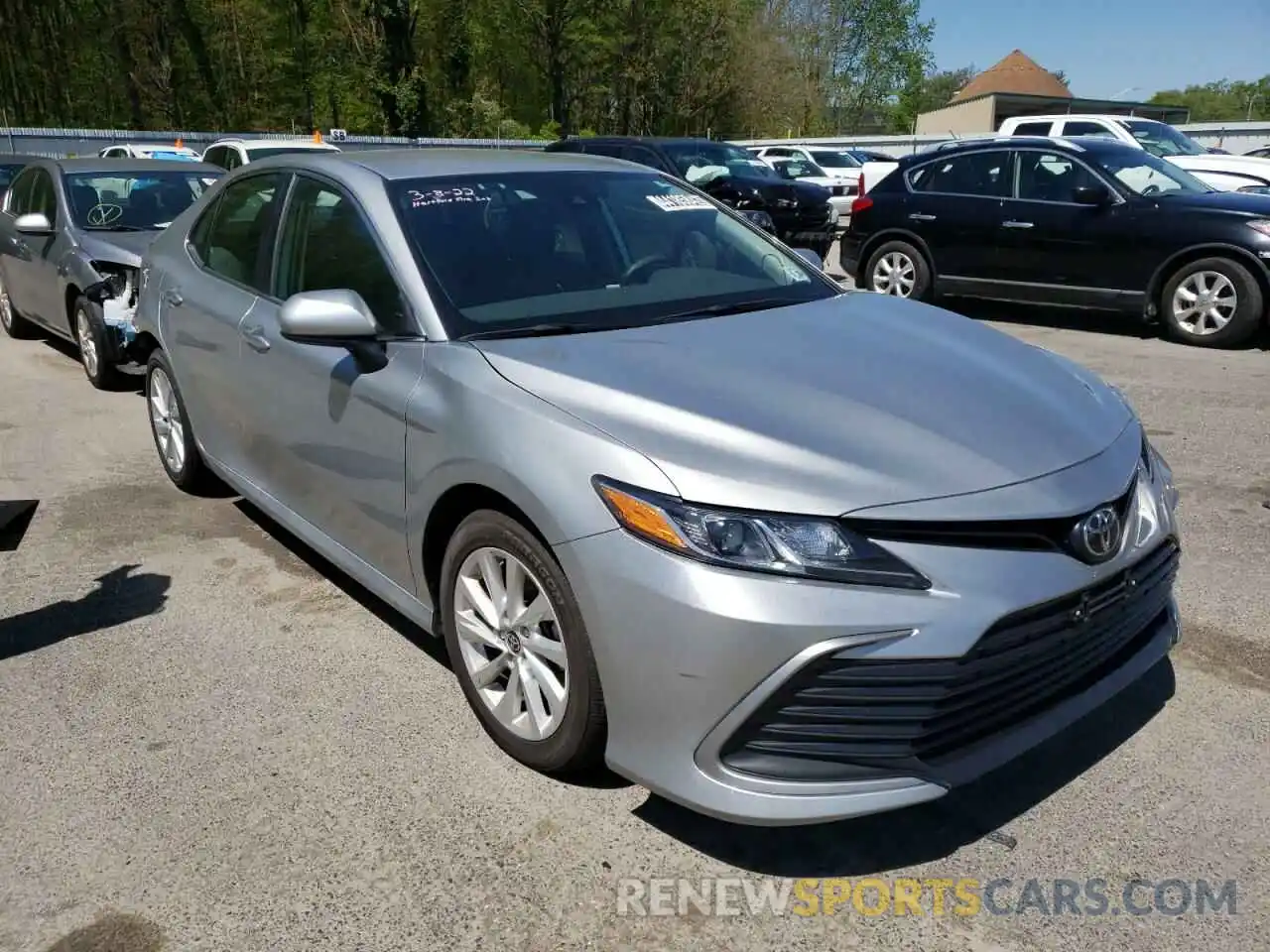 1 Photograph of a damaged car 4T1C11AKXMU460292 TOYOTA CAMRY 2021