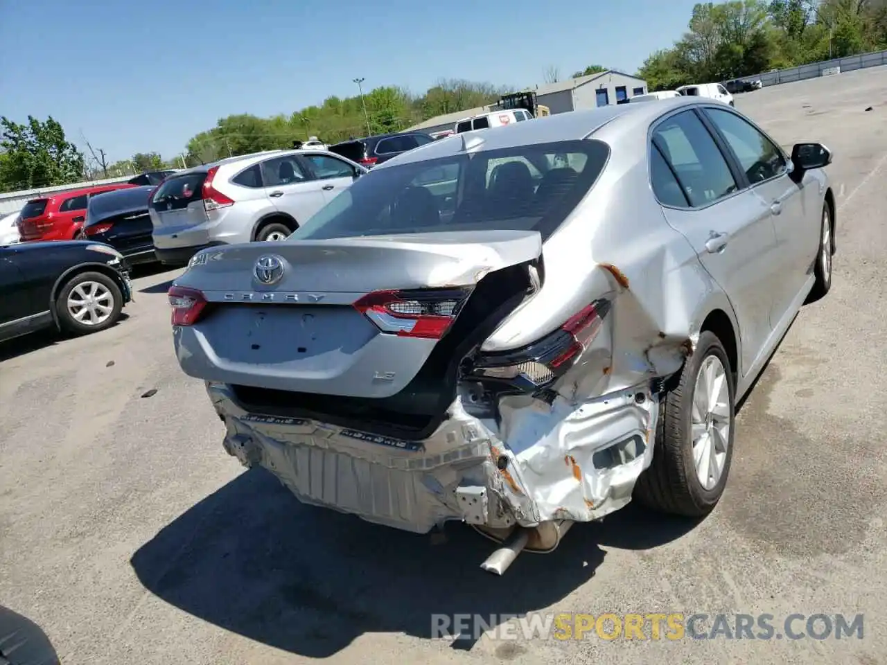 9 Photograph of a damaged car 4T1C11AKXMU460292 TOYOTA CAMRY 2021