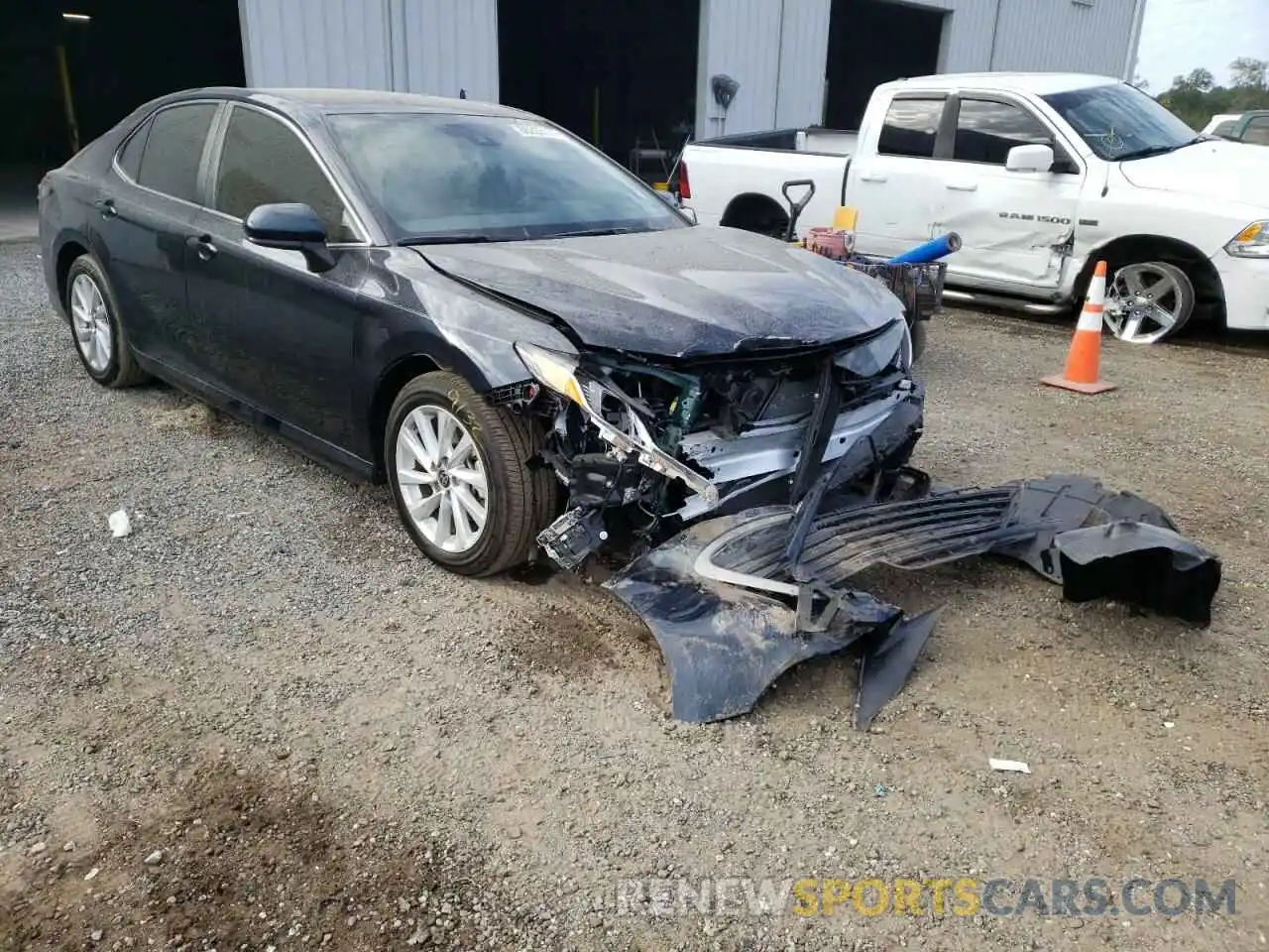 1 Photograph of a damaged car 4T1C11AKXMU492918 TOYOTA CAMRY 2021