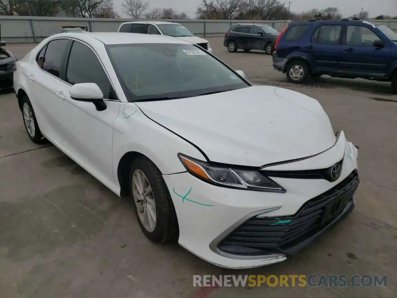 1 Photograph of a damaged car 4T1C11AKXMU516215 TOYOTA CAMRY 2021