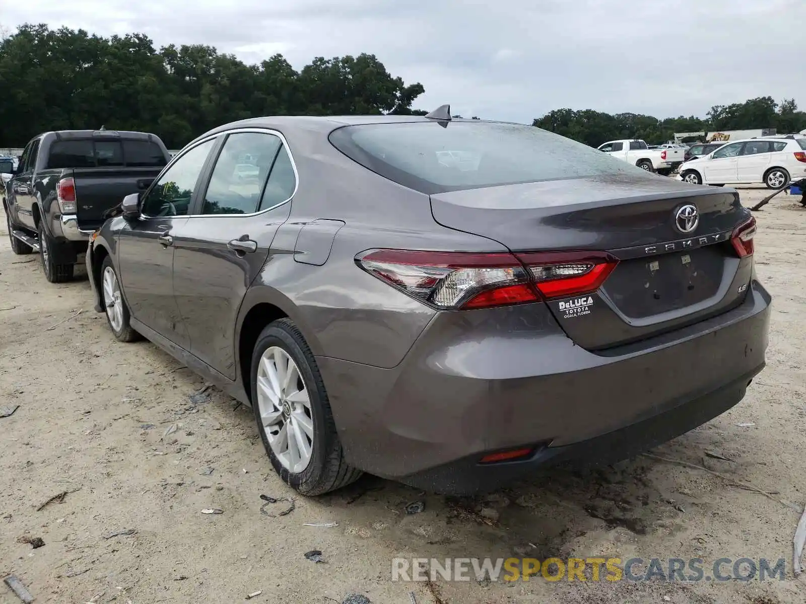 3 Photograph of a damaged car 4T1C11AKXMU517624 TOYOTA CAMRY 2021