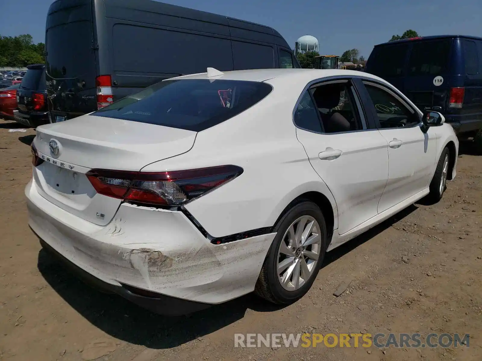 4 Photograph of a damaged car 4T1C11AKXMU522256 TOYOTA CAMRY 2021