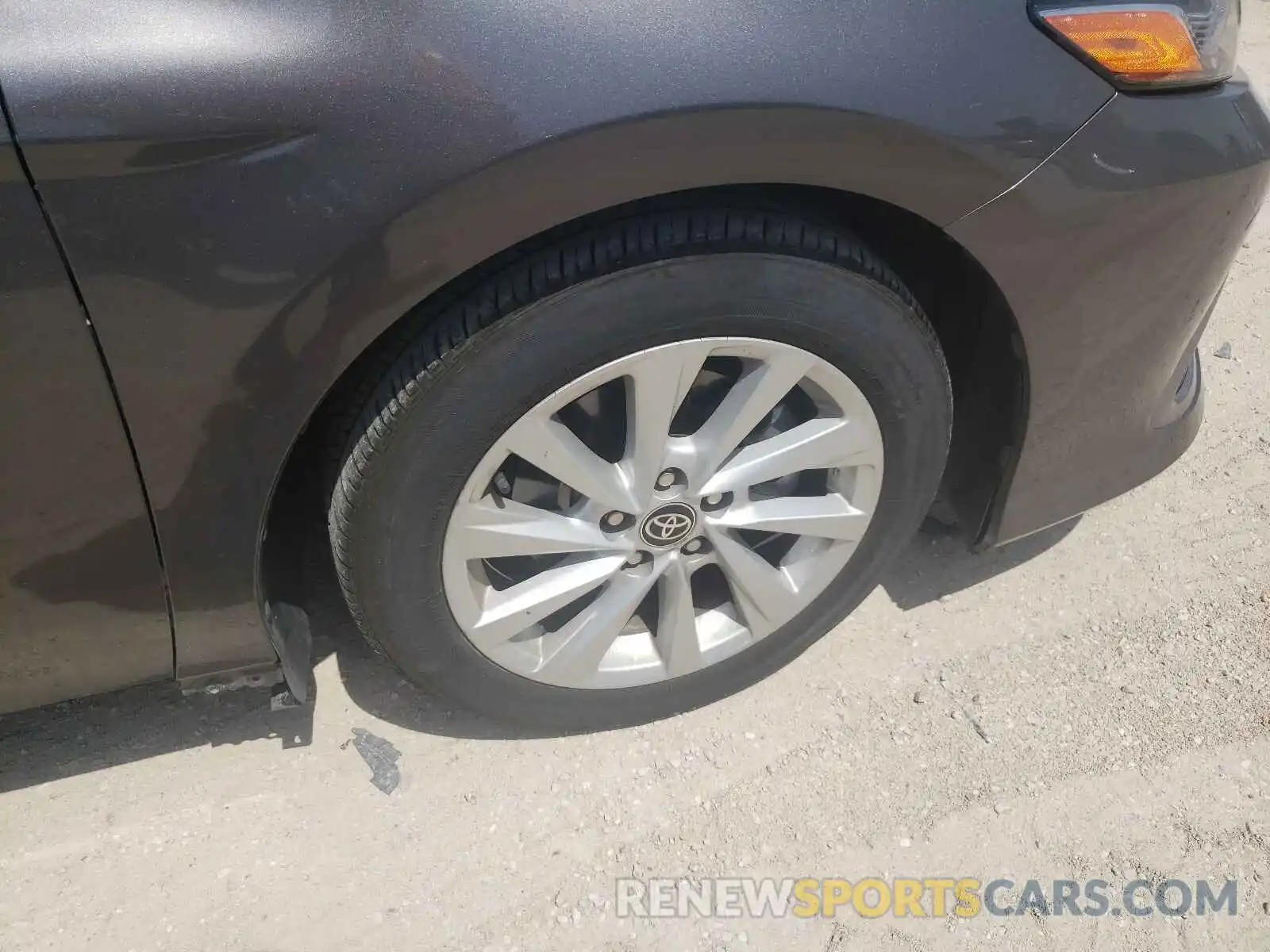 9 Photograph of a damaged car 4T1C11AKXMU526324 TOYOTA CAMRY 2021