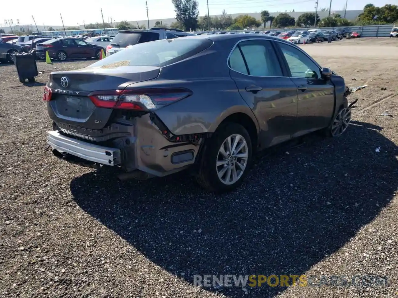 4 Photograph of a damaged car 4T1C11AKXMU530793 TOYOTA CAMRY 2021