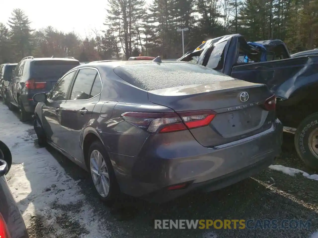 3 Photograph of a damaged car 4T1C11AKXMU538425 TOYOTA CAMRY 2021