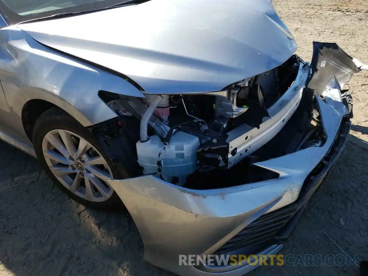 9 Photograph of a damaged car 4T1C11AKXMU544046 TOYOTA CAMRY 2021