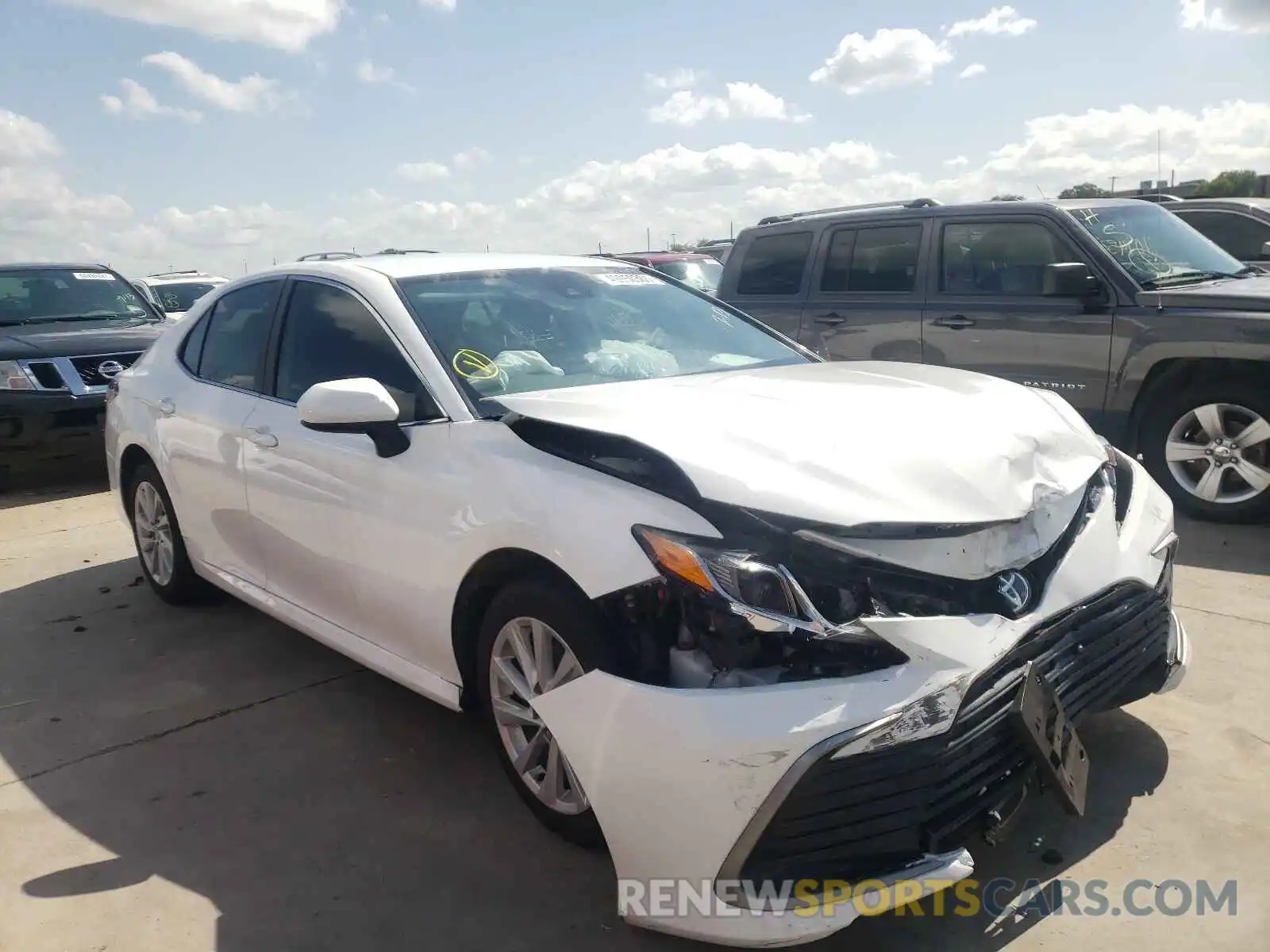 1 Photograph of a damaged car 4T1C11AKXMU552342 TOYOTA CAMRY 2021