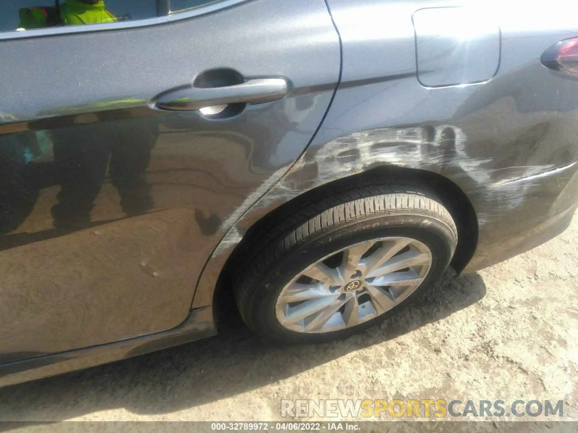 6 Photograph of a damaged car 4T1C11AKXMU554561 TOYOTA CAMRY 2021