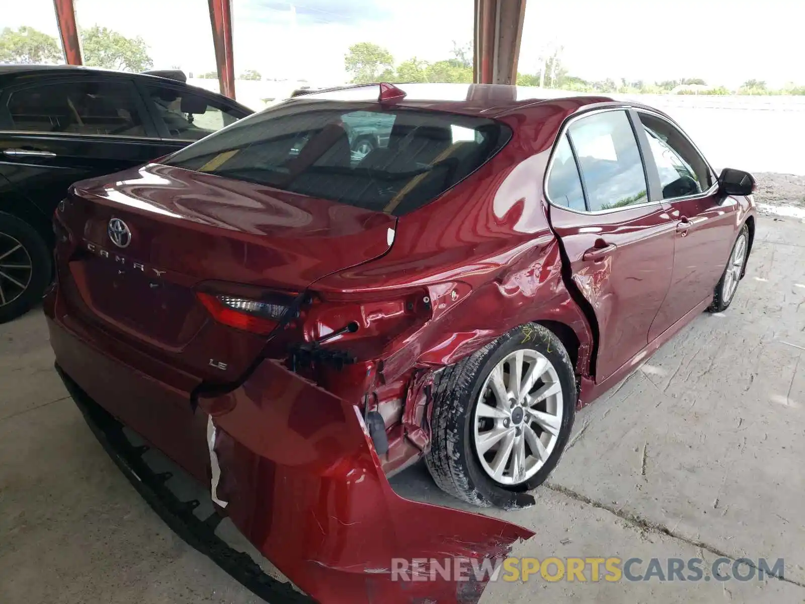 4 Photograph of a damaged car 4T1C11AKXMU558478 TOYOTA CAMRY 2021