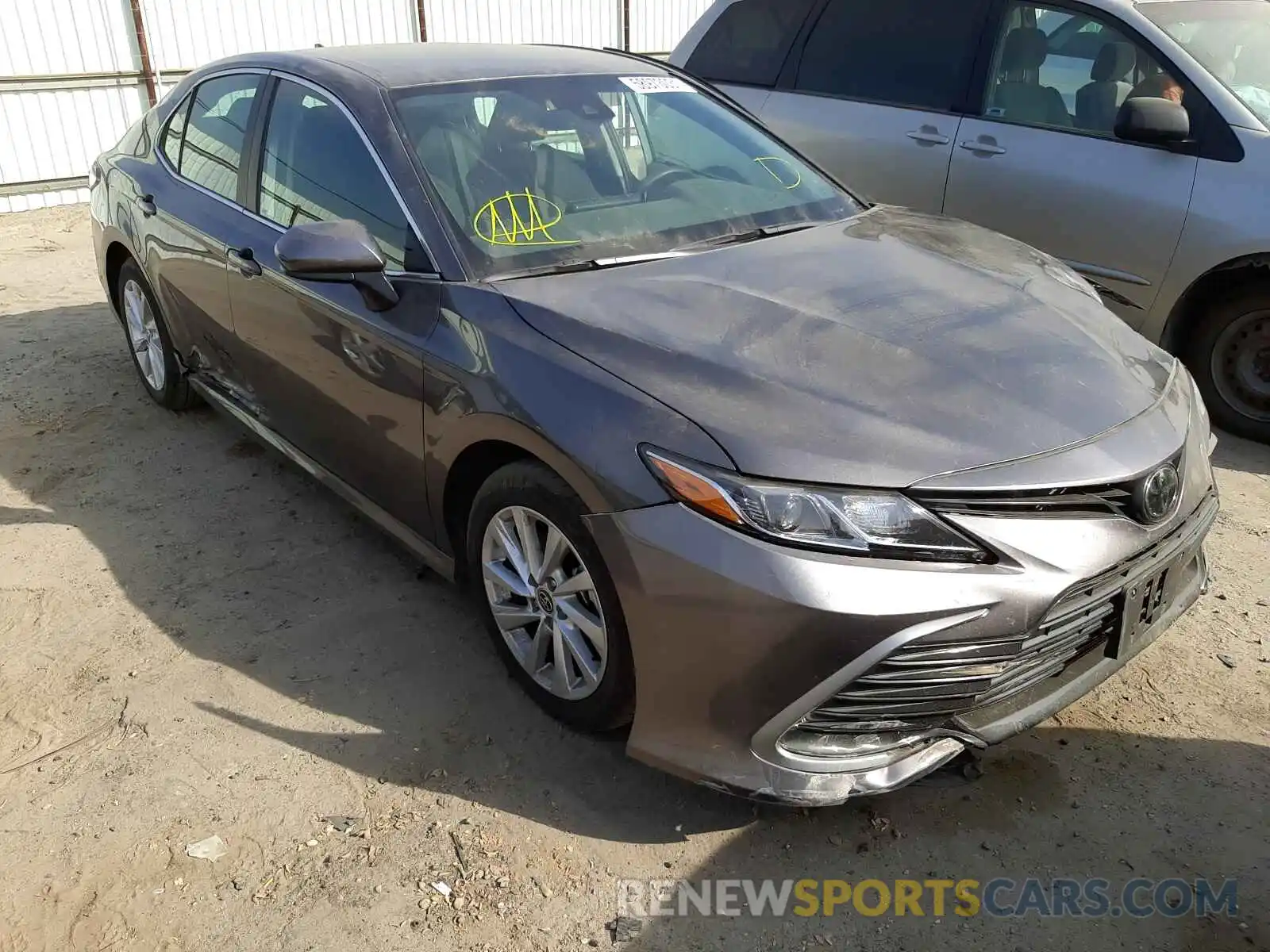 1 Photograph of a damaged car 4T1C11AKXMU564376 TOYOTA CAMRY 2021