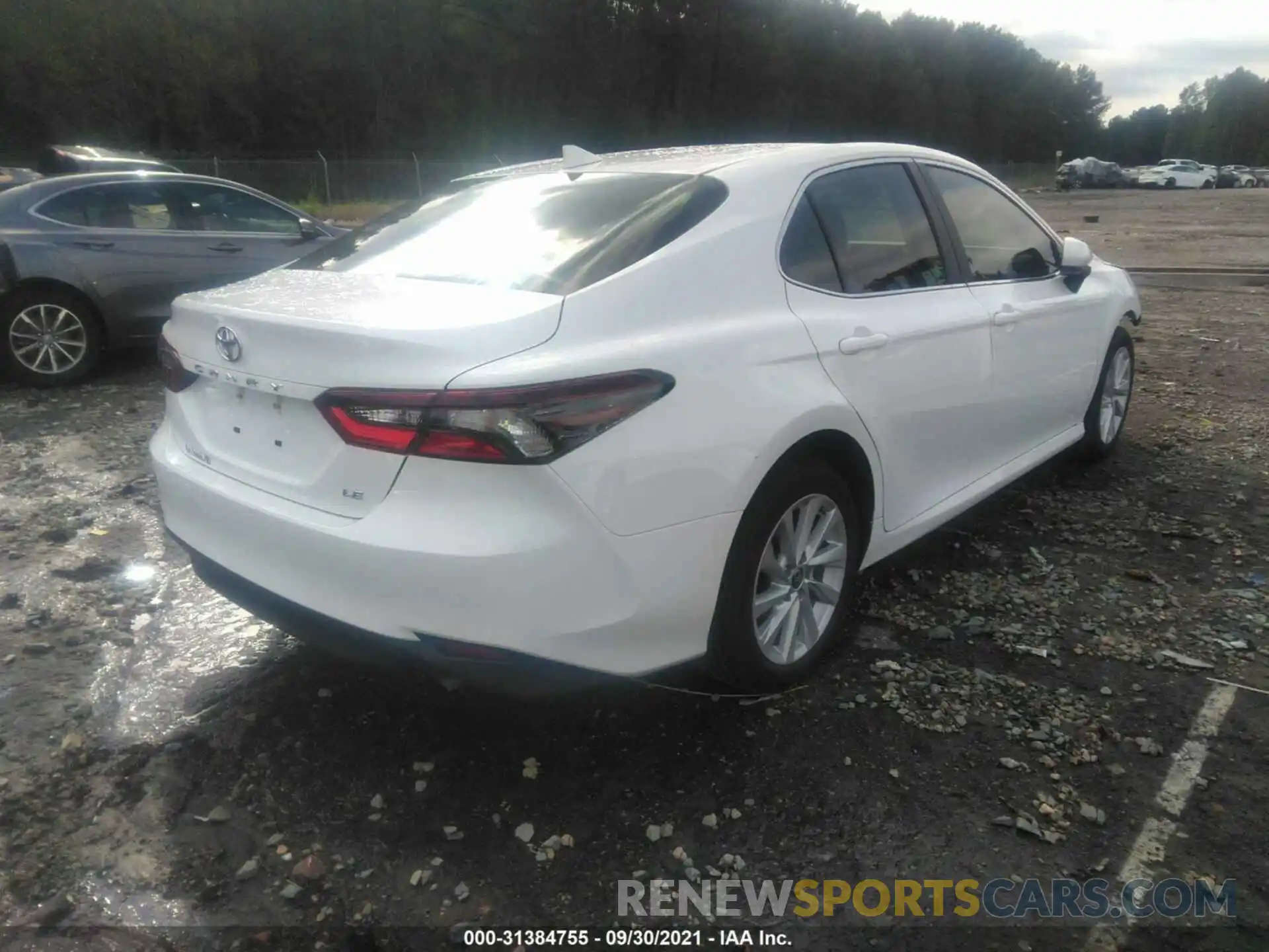 4 Photograph of a damaged car 4T1C11AKXMU575300 TOYOTA CAMRY 2021