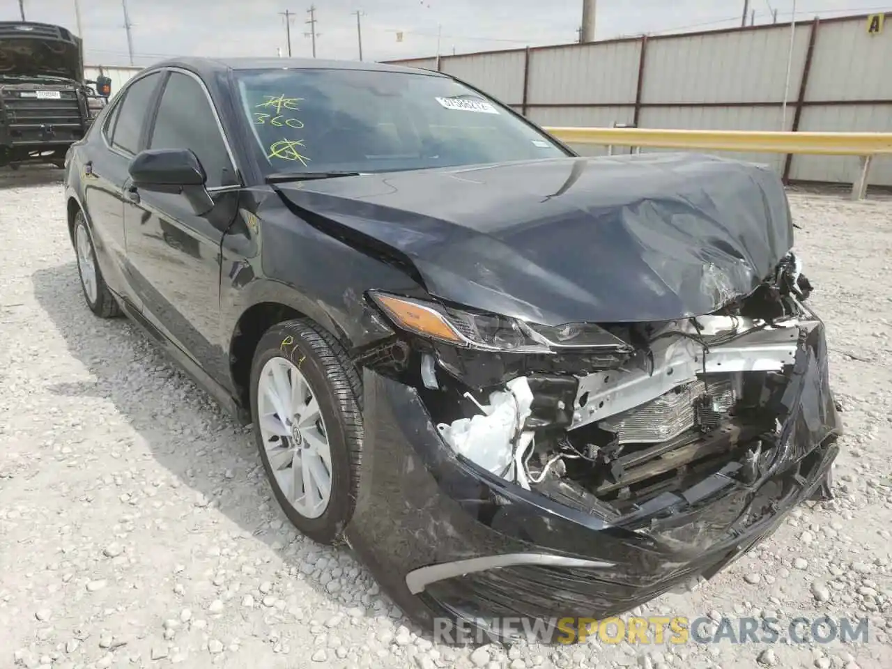 1 Photograph of a damaged car 4T1C11AKXMU576026 TOYOTA CAMRY 2021