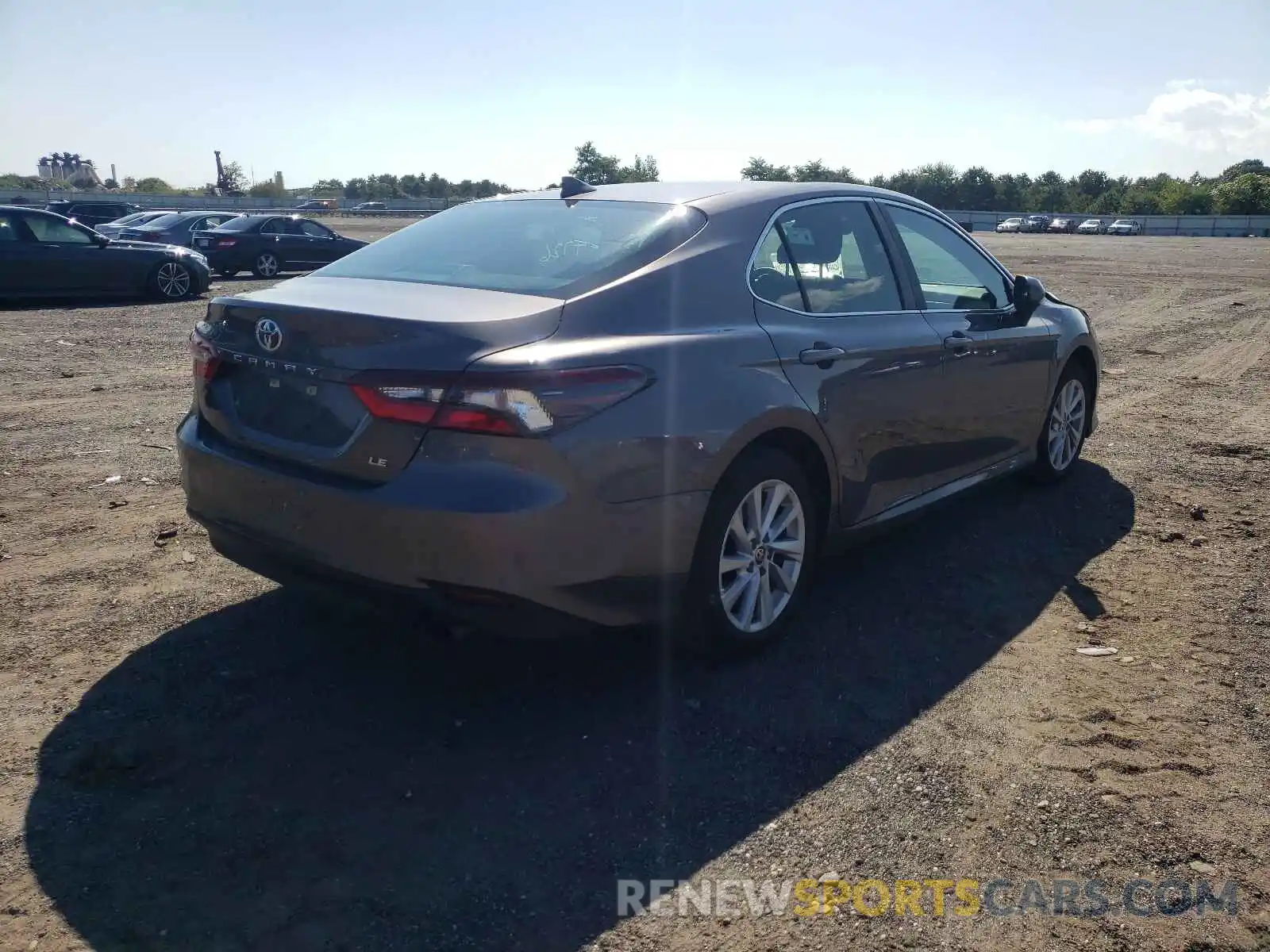 4 Photograph of a damaged car 4T1C11AKXMU576673 TOYOTA CAMRY 2021