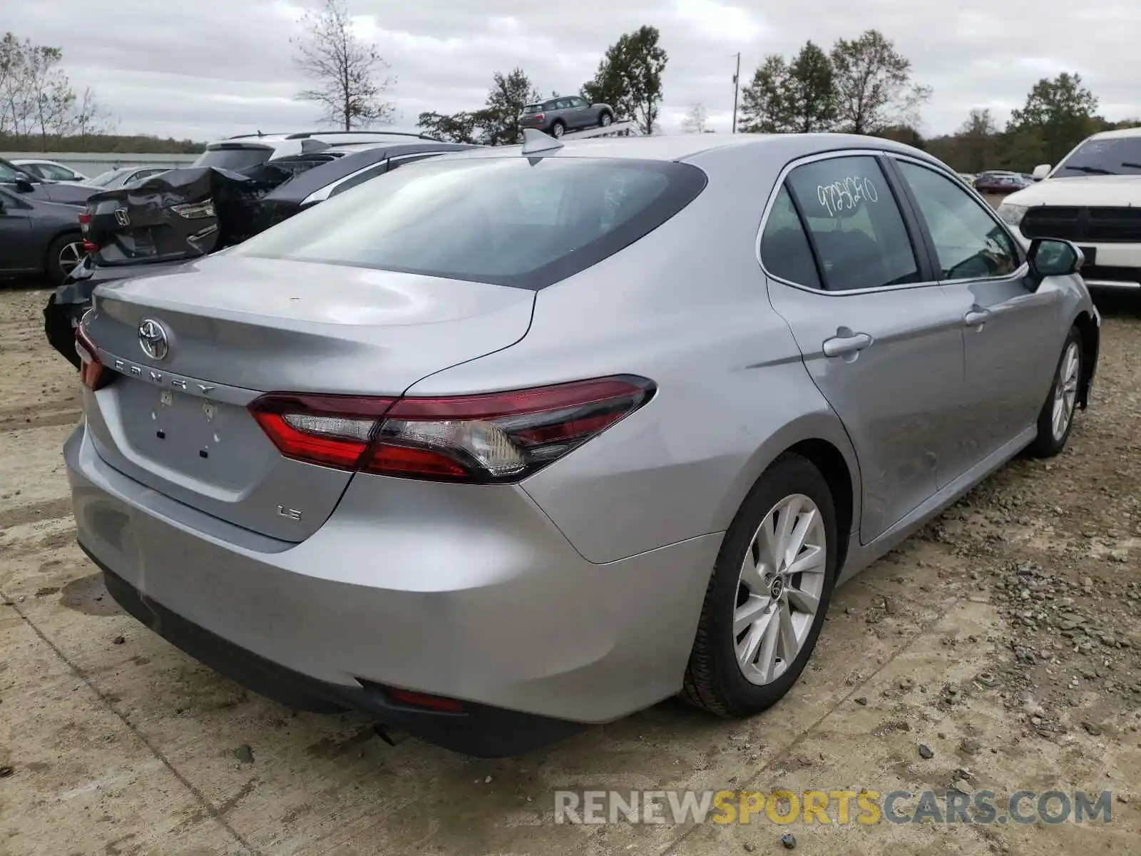 4 Photograph of a damaged car 4T1C11AKXMU588080 TOYOTA CAMRY 2021