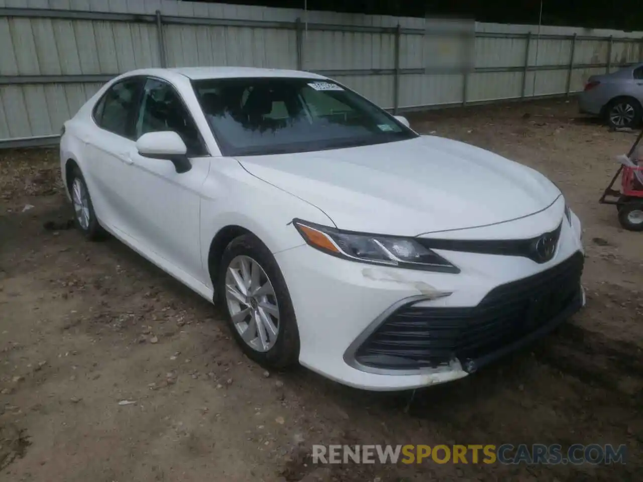 1 Photograph of a damaged car 4T1C11AKXMU594137 TOYOTA CAMRY 2021