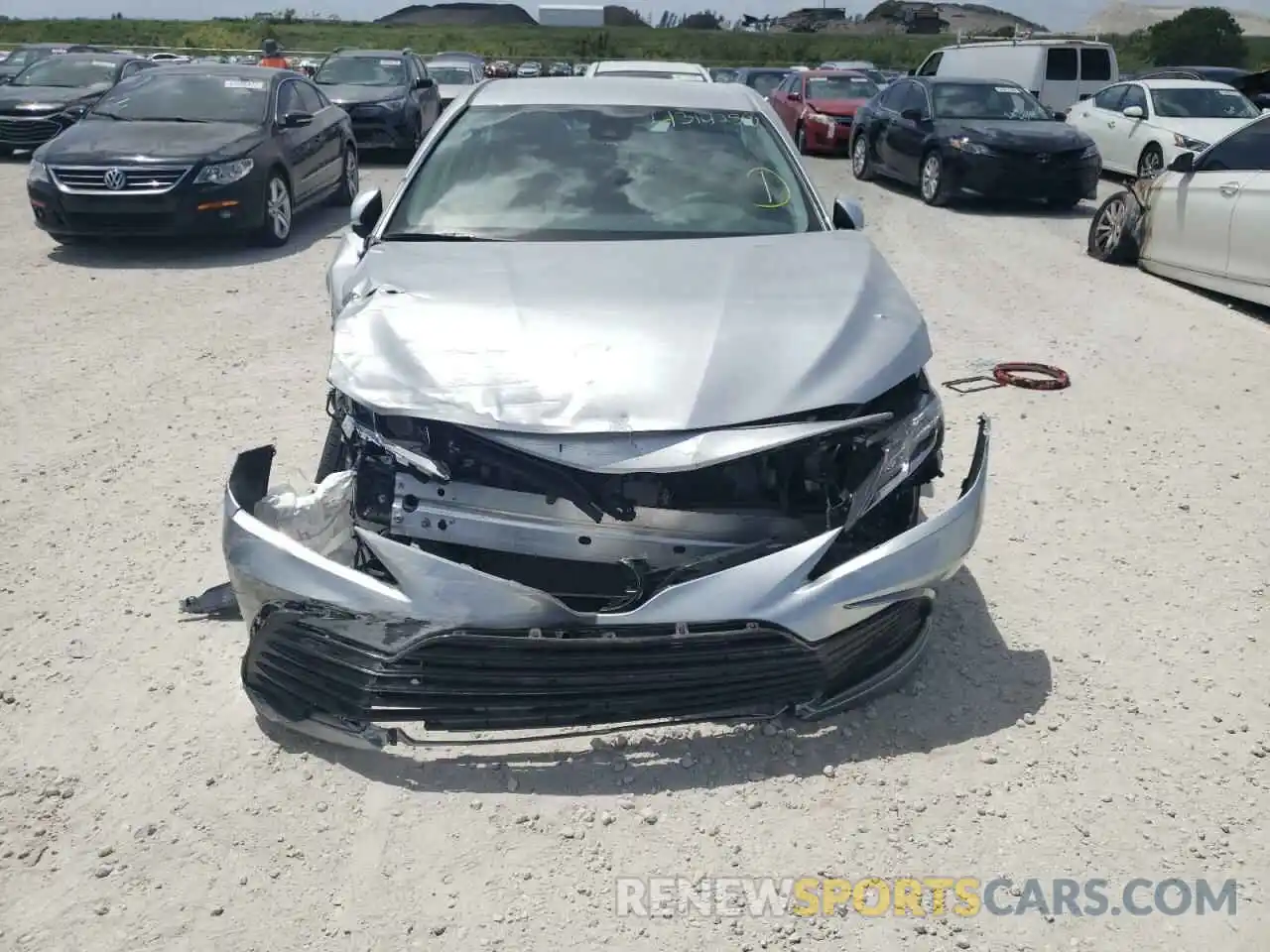 9 Photograph of a damaged car 4T1C11AKXMU595580 TOYOTA CAMRY 2021