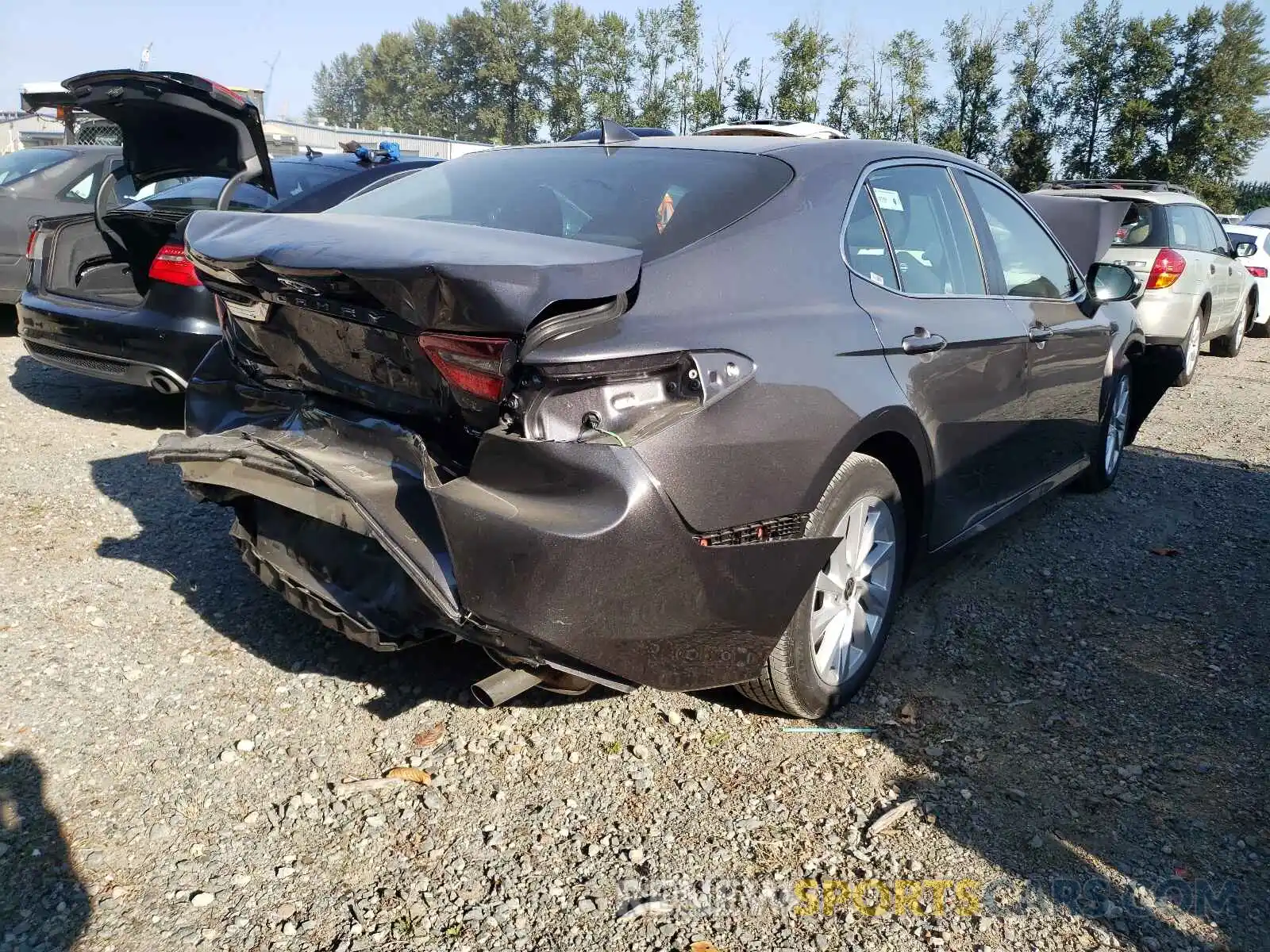 4 Photograph of a damaged car 4T1C11AKXMU602530 TOYOTA CAMRY 2021