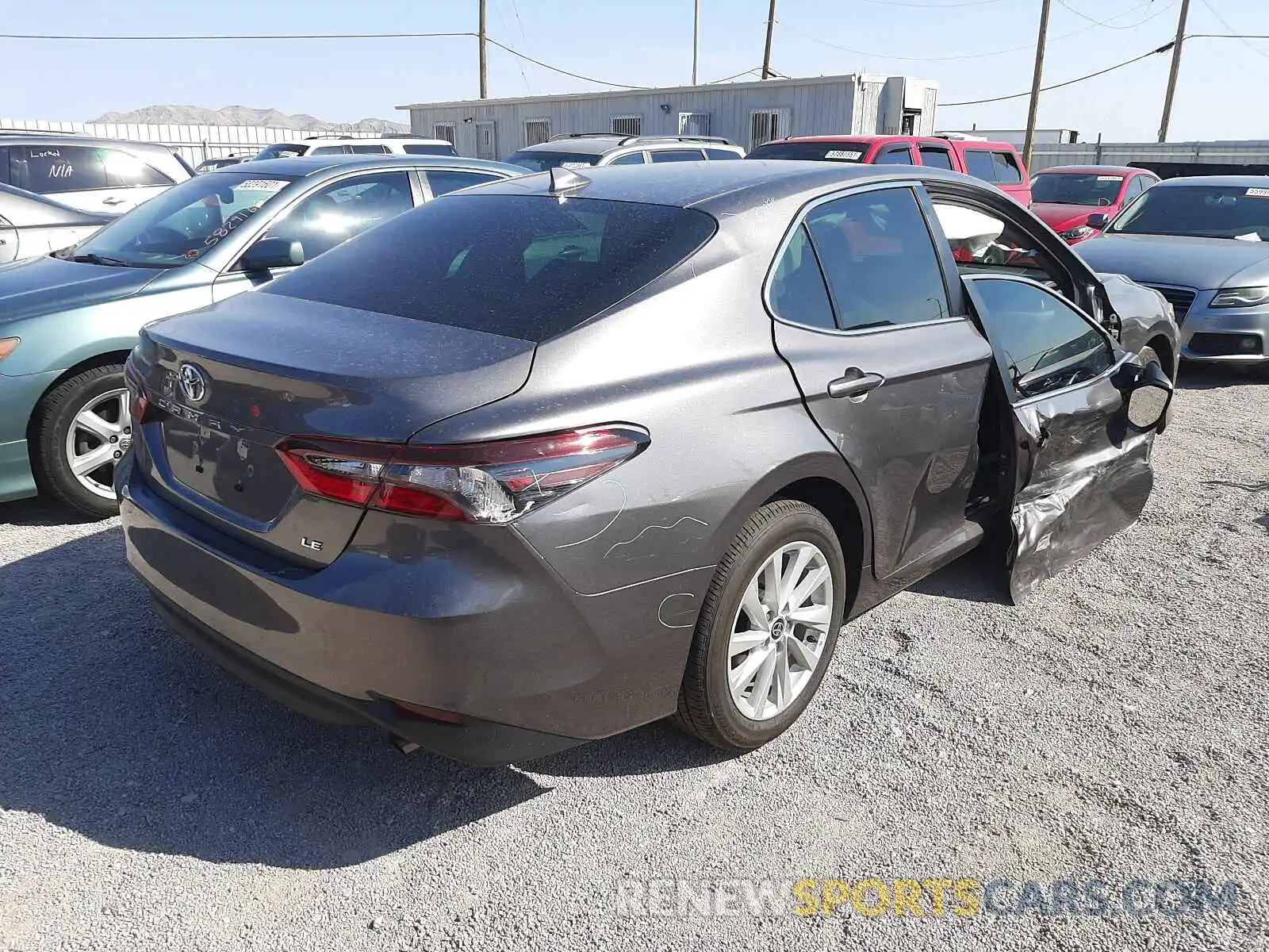 4 Photograph of a damaged car 4T1C11AKXMU604925 TOYOTA CAMRY 2021