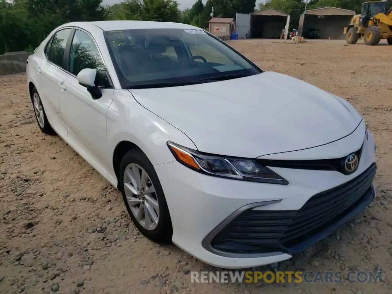 1 Photograph of a damaged car 4T1C11AKXMU610322 TOYOTA CAMRY 2021