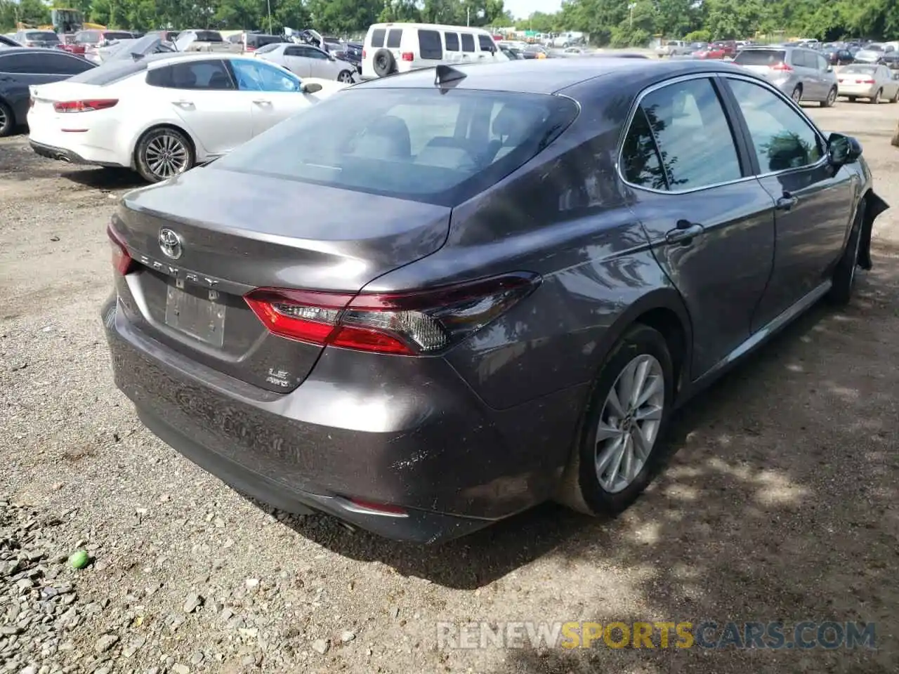 4 Photograph of a damaged car 4T1C11BK0MU020290 TOYOTA CAMRY 2021