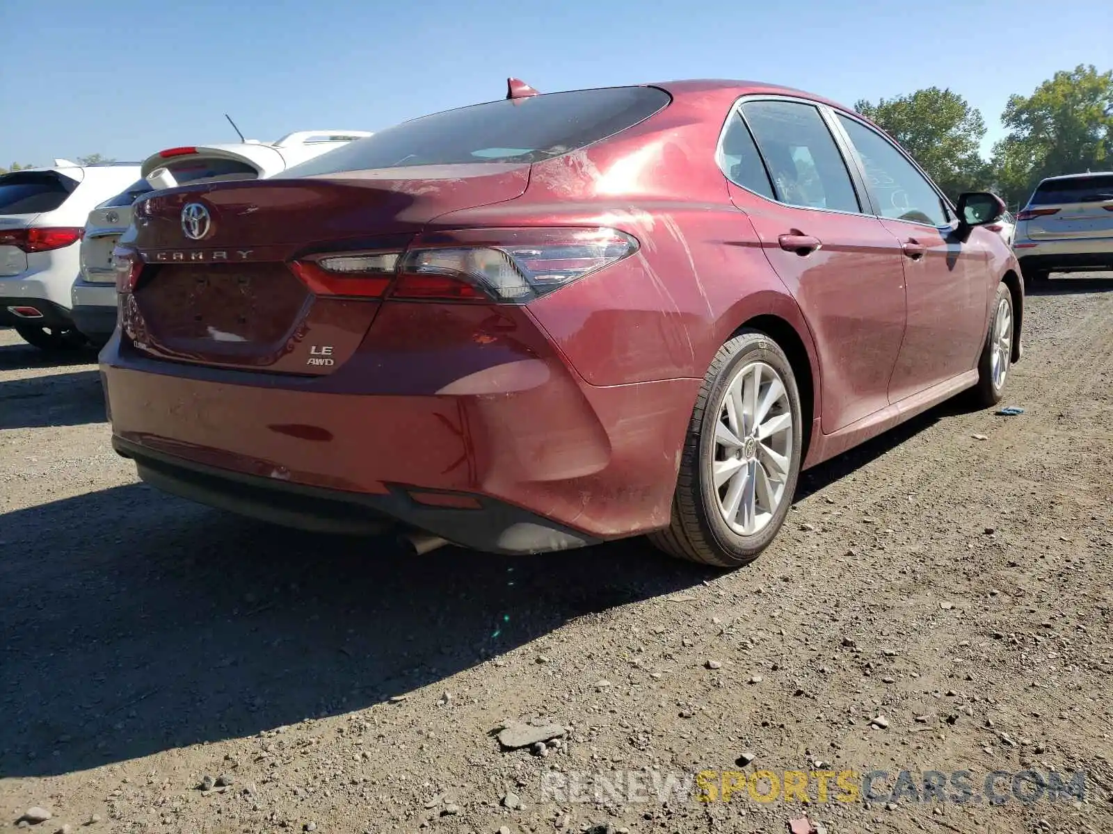 4 Photograph of a damaged car 4T1C11BK0MU030835 TOYOTA CAMRY 2021