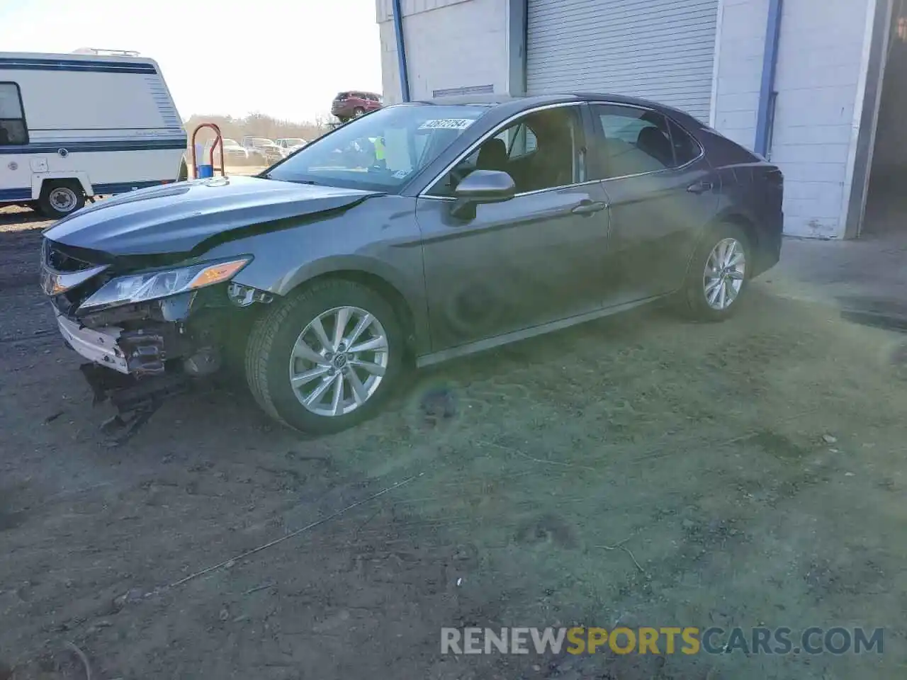 1 Photograph of a damaged car 4T1C11BK1MU020671 TOYOTA CAMRY 2021