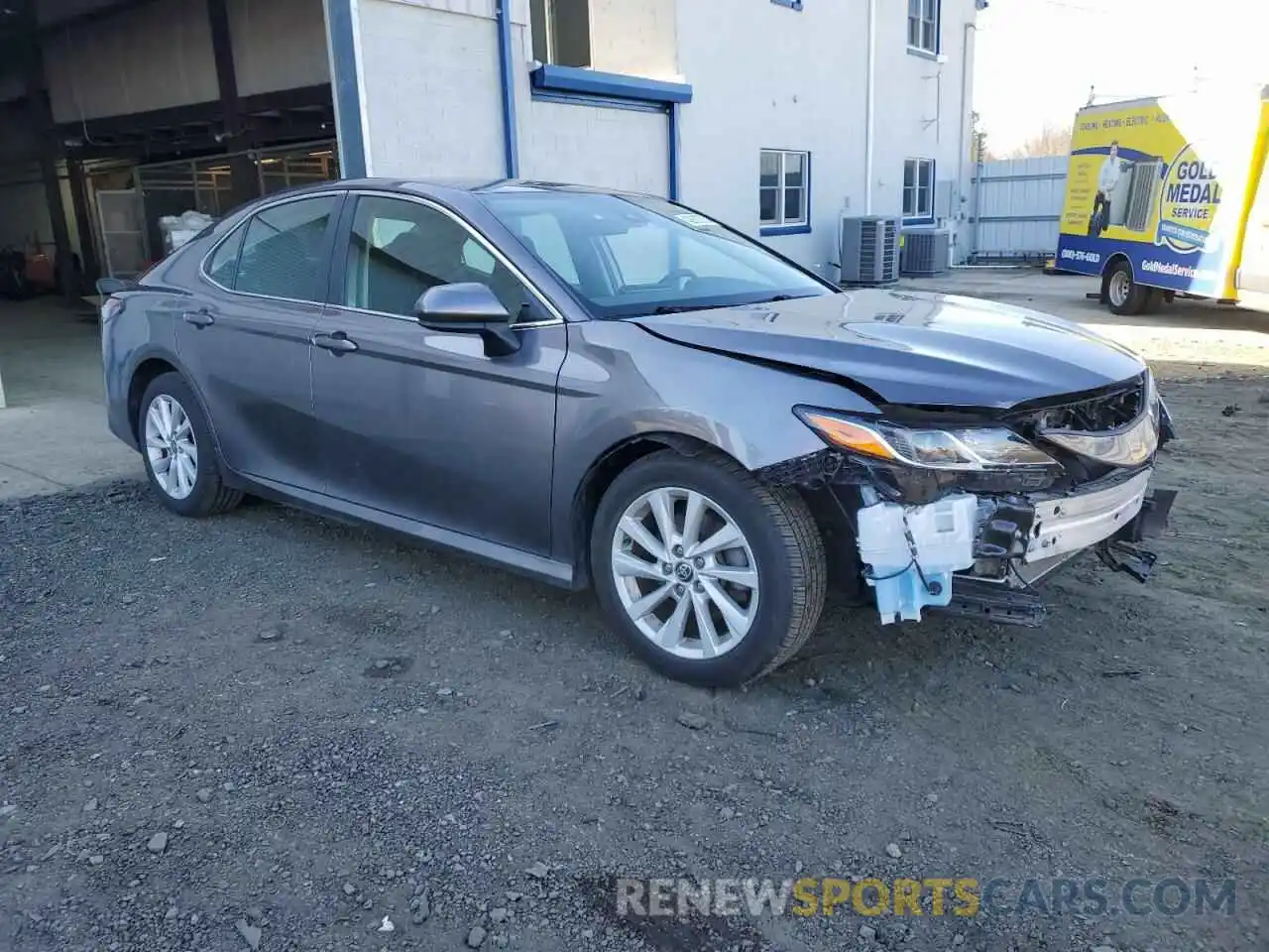 4 Photograph of a damaged car 4T1C11BK1MU020671 TOYOTA CAMRY 2021