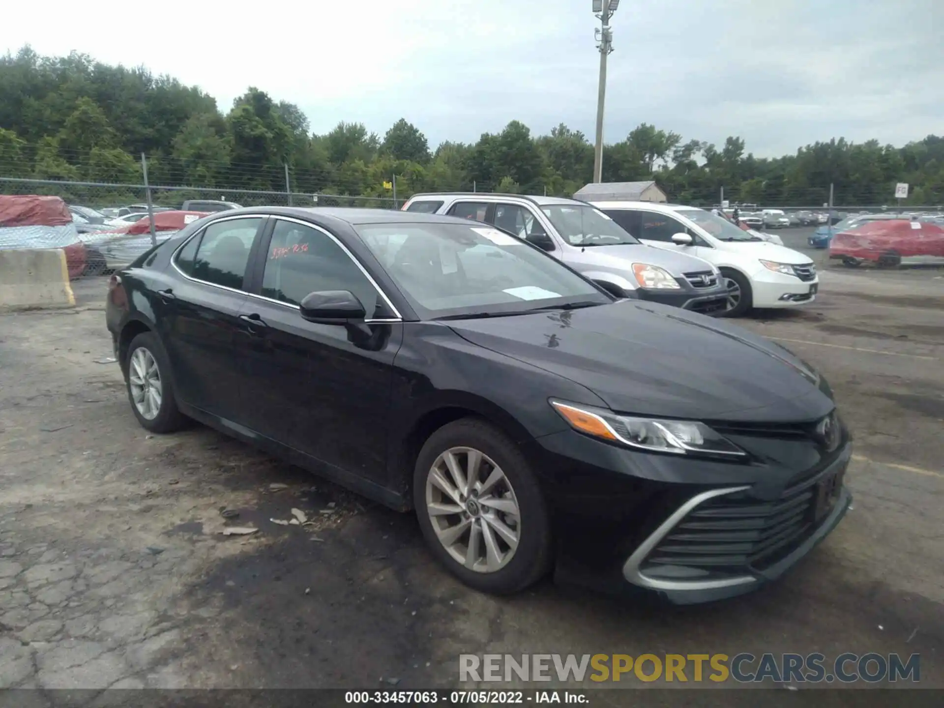 1 Photograph of a damaged car 4T1C11BK1MU035641 TOYOTA CAMRY 2021