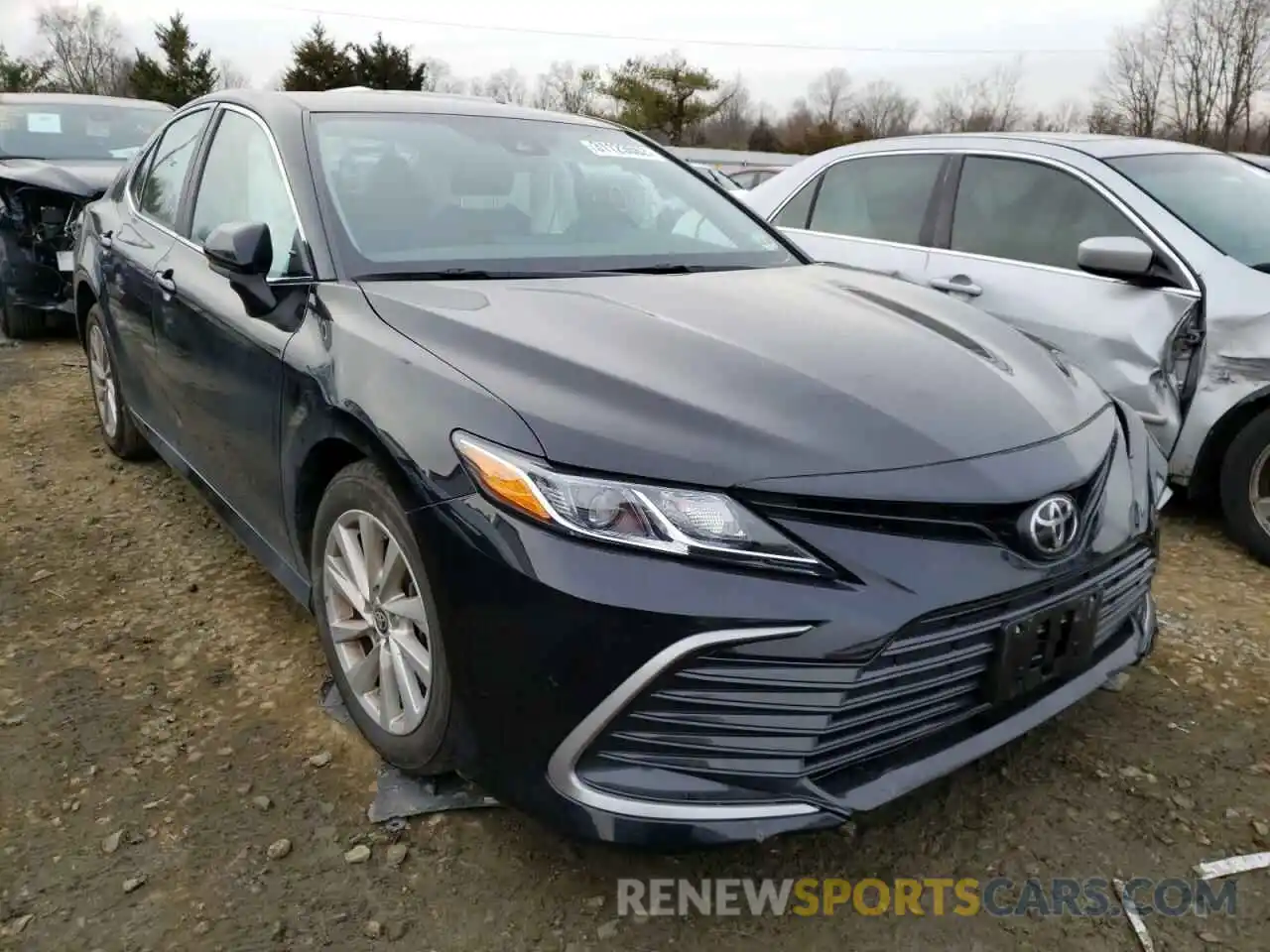 1 Photograph of a damaged car 4T1C11BK2MU023482 TOYOTA CAMRY 2021