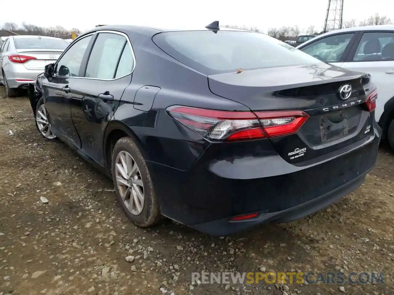 3 Photograph of a damaged car 4T1C11BK2MU023482 TOYOTA CAMRY 2021