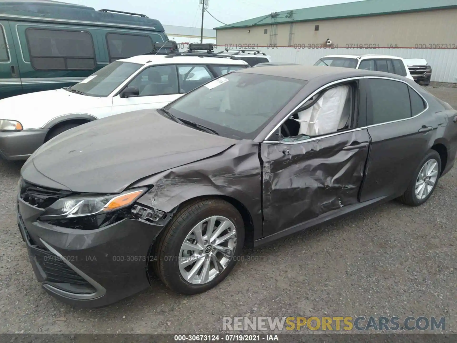 6 Photograph of a damaged car 4T1C11BK2MU026172 TOYOTA CAMRY 2021