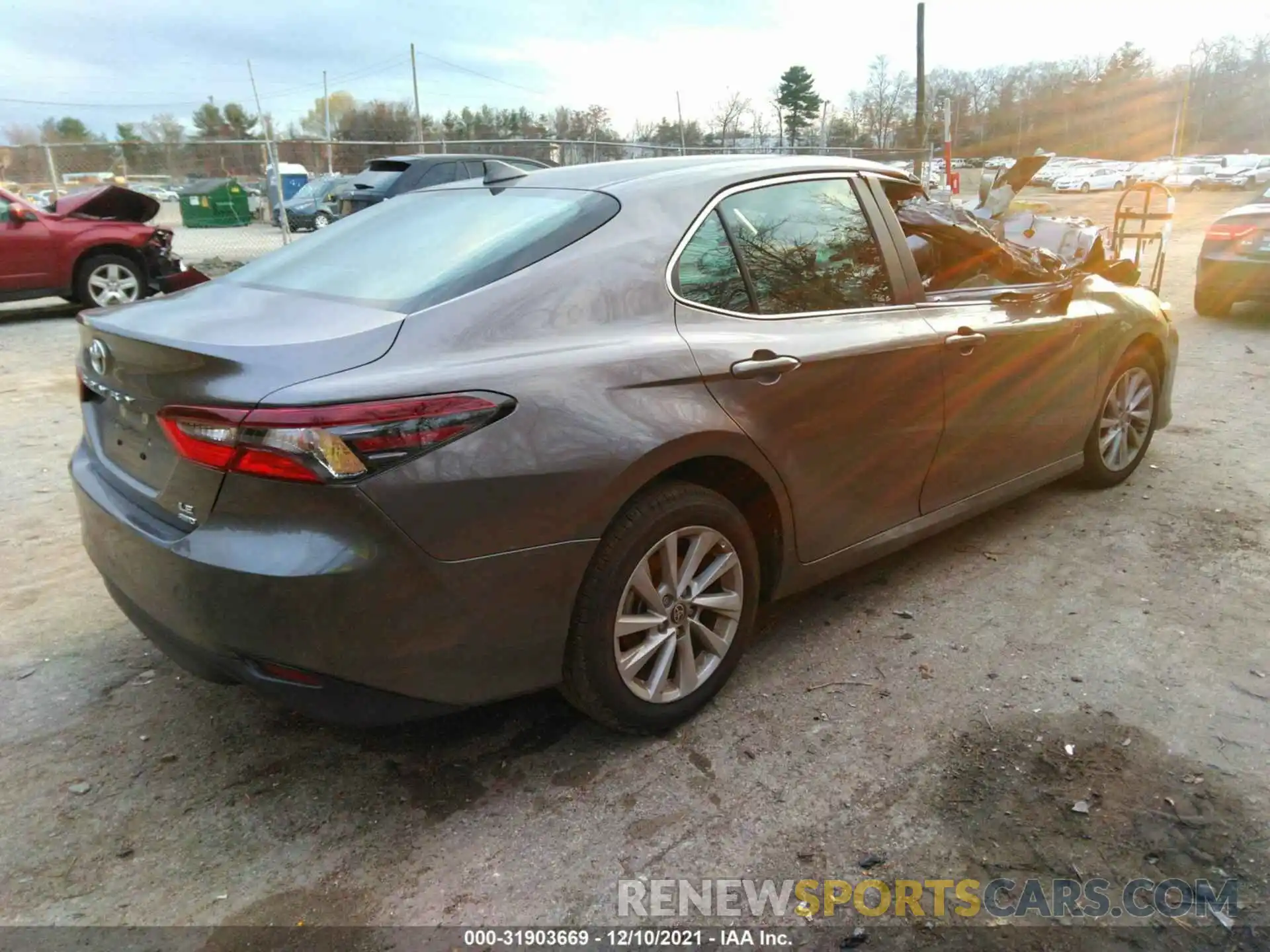 4 Photograph of a damaged car 4T1C11BK2MU034238 TOYOTA CAMRY 2021