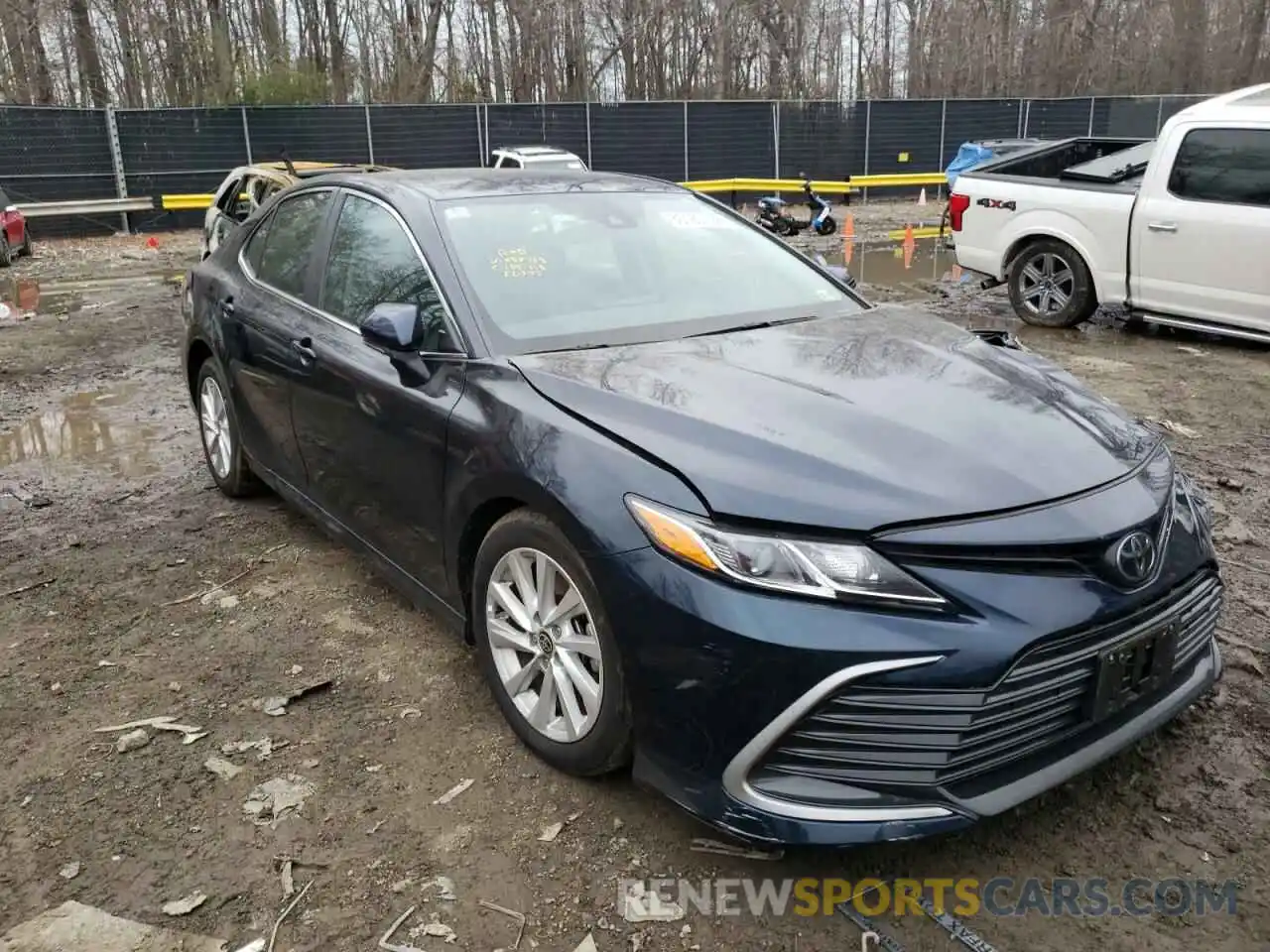 1 Photograph of a damaged car 4T1C11BK2MU035423 TOYOTA CAMRY 2021