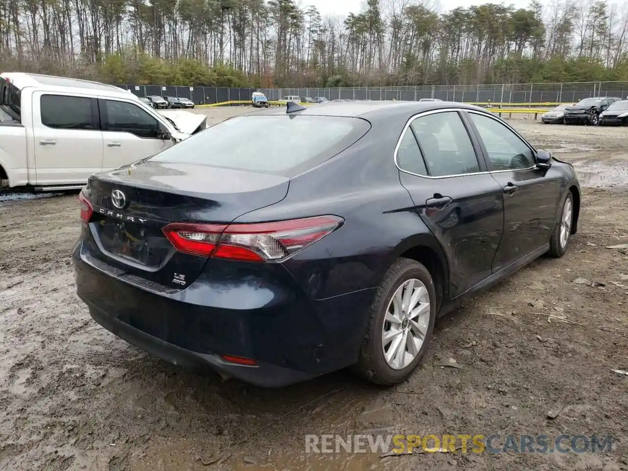 4 Photograph of a damaged car 4T1C11BK2MU035423 TOYOTA CAMRY 2021