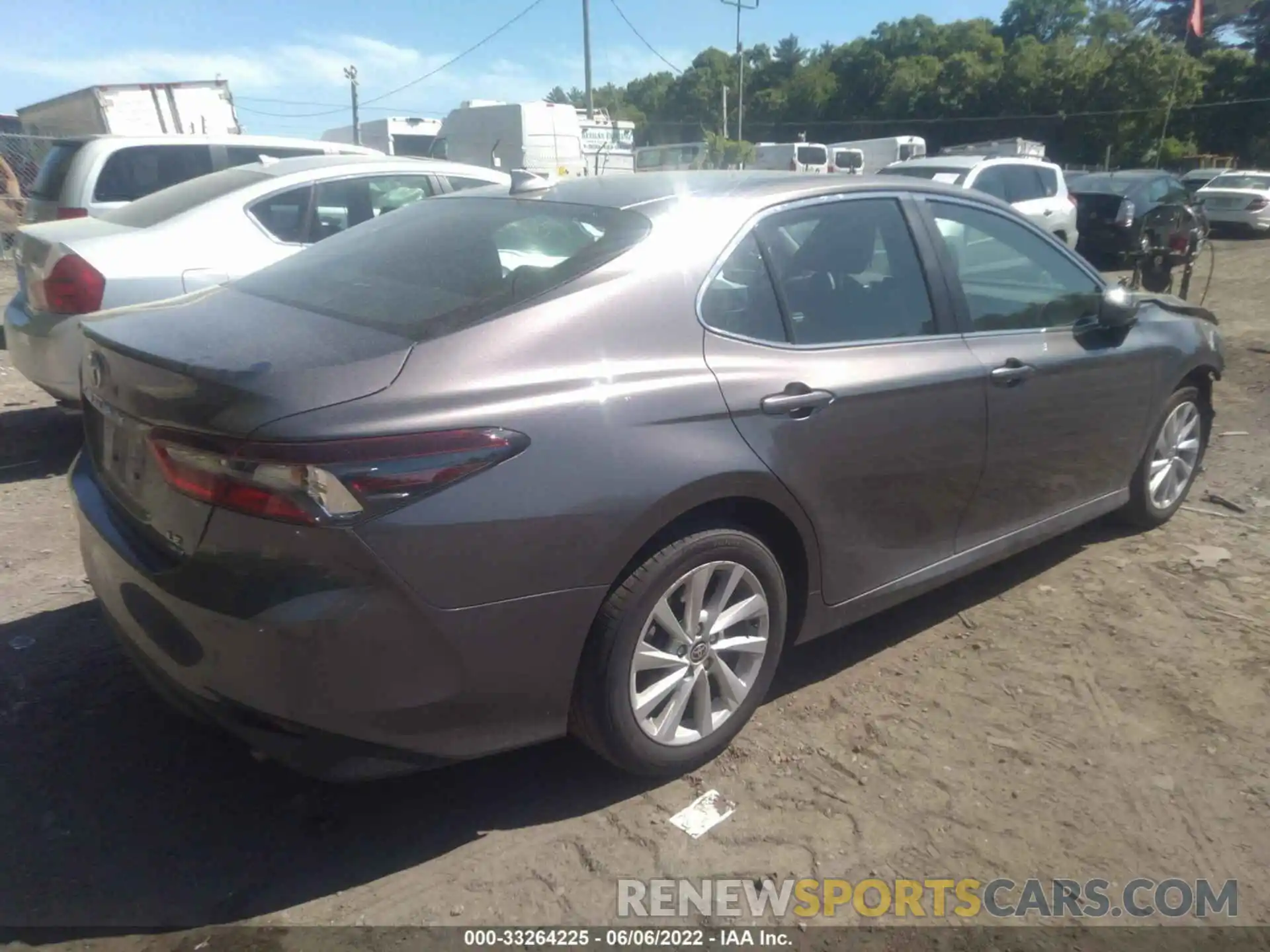 4 Photograph of a damaged car 4T1C11BK4MU025833 TOYOTA CAMRY 2021