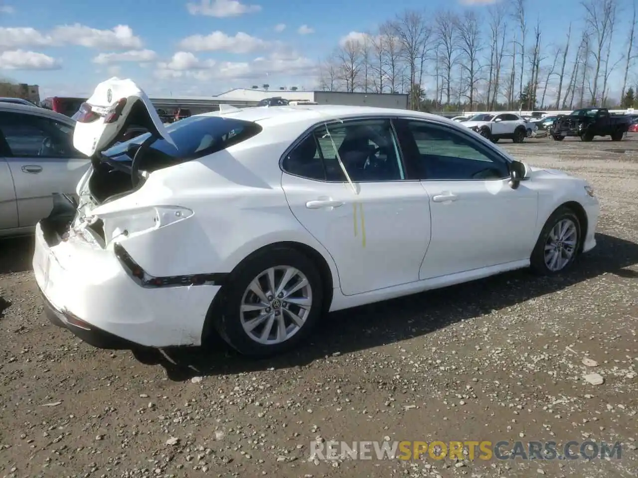 3 Photograph of a damaged car 4T1C11BK4MU033608 TOYOTA CAMRY 2021