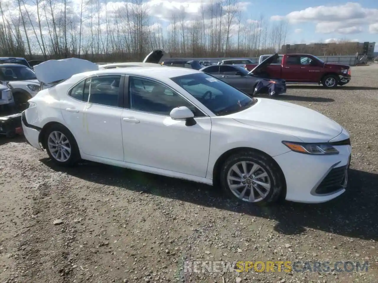 4 Photograph of a damaged car 4T1C11BK4MU033608 TOYOTA CAMRY 2021