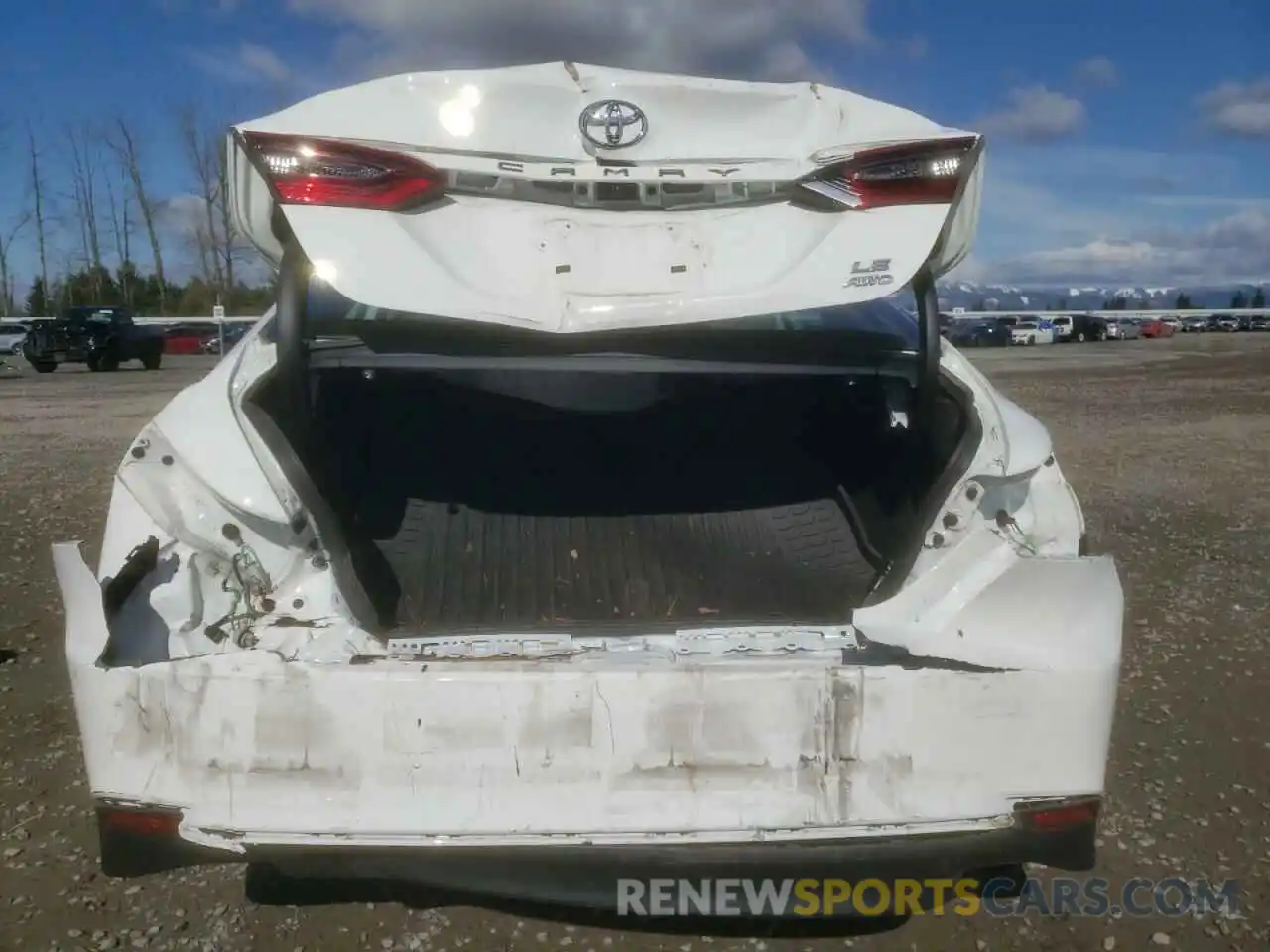 6 Photograph of a damaged car 4T1C11BK4MU033608 TOYOTA CAMRY 2021