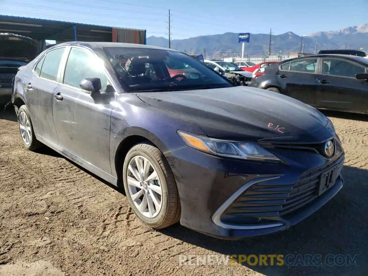 1 Photograph of a damaged car 4T1C11BK5MU023668 TOYOTA CAMRY 2021